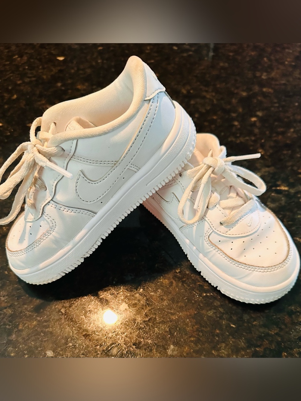 Nike Kids White Leather Low-Top Sneakers